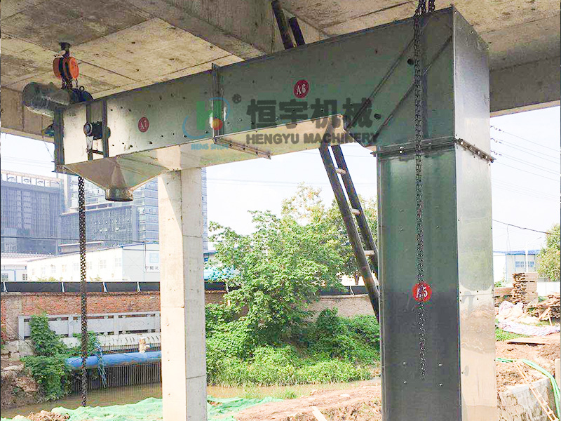 江蘇某環(huán)?？萍加邢薰?Z型提升機(jī)